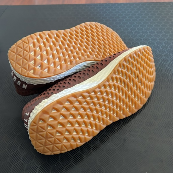 Maroon leather Nobull running shoes size 8.5 - Picture 4 of 6